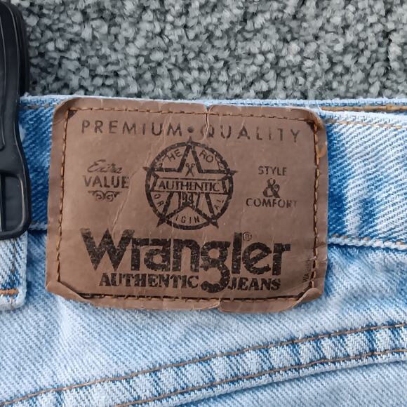 Wrangler Jeans Men’s 36x30 Classic Fit Straight Leg Denim Blue - Picture 3 of 7